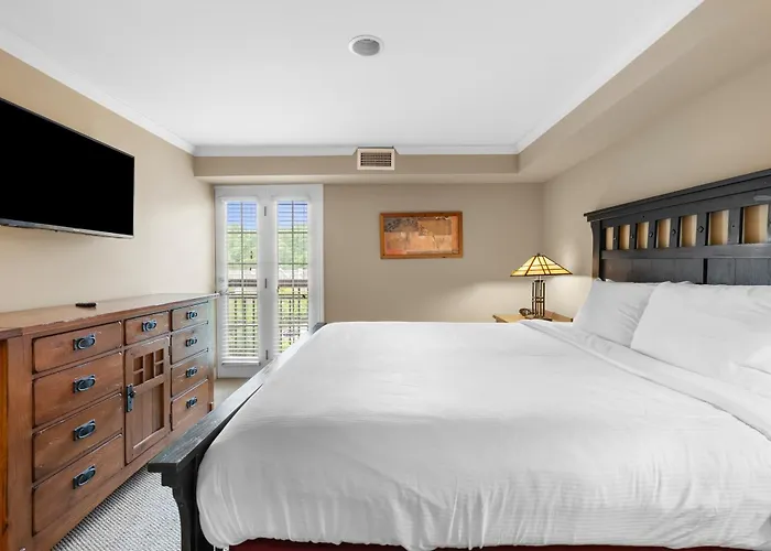 Lantern Lodge Asheville Biltmore Village